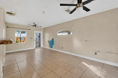 14621 Lincoln Boulevard Miami FL 33176