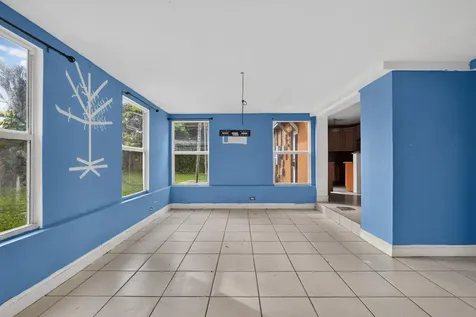14621 Lincoln Boulevard Miami FL 33176