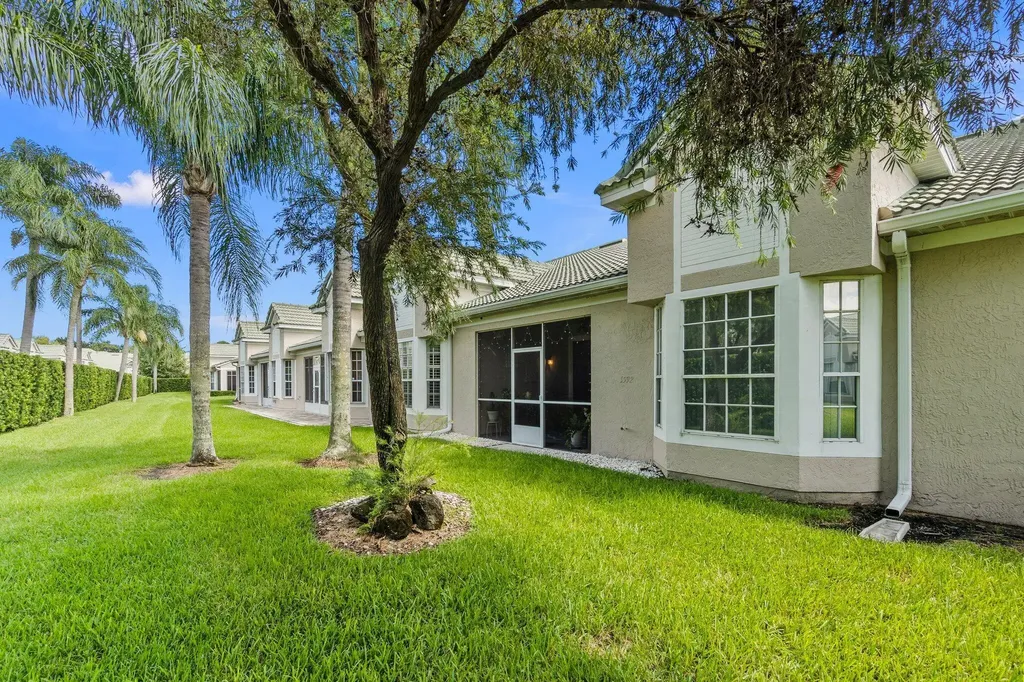 1594 SW Harbour Isle Circle Port St Lucie FL 34986