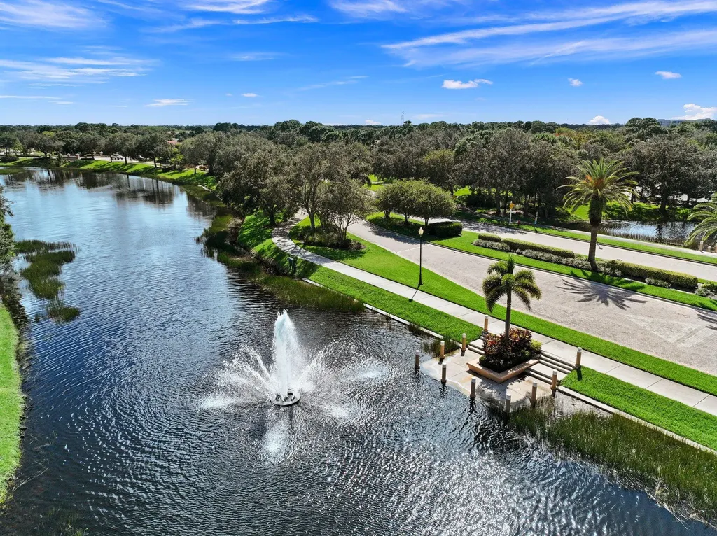 1594 SW Harbour Isle Circle Port St Lucie FL 34986