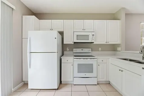 3209 NW 33rd Street Oakland Park FL 33309