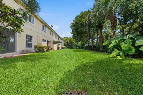 3209 NW 33rd Street Oakland Park FL 33309