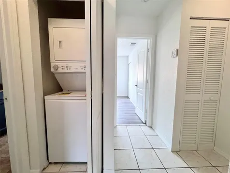 519 W 68th Street Hialeah FL 33014