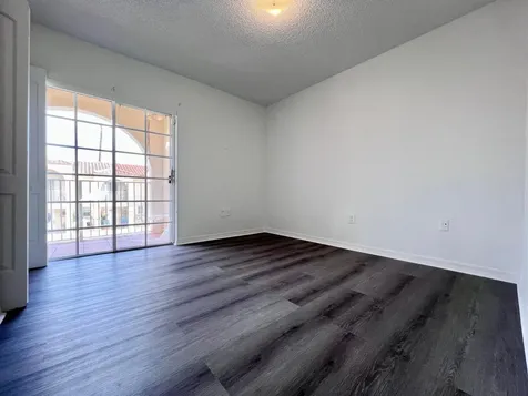 519 W 68th Street Hialeah FL 33014