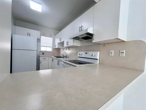 519 W 68th Street Hialeah FL 33014