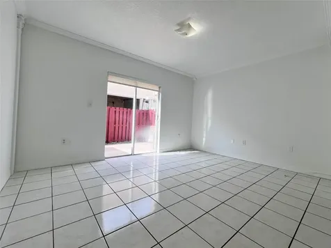519 W 68th Street Hialeah FL 33014