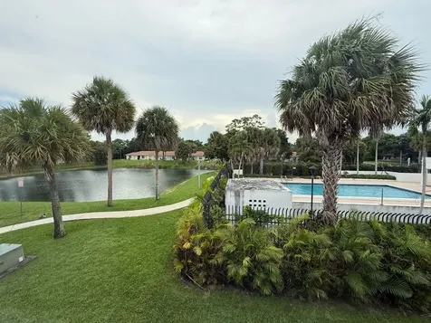 5140 Elmhurst Road West Palm Beach FL 33417