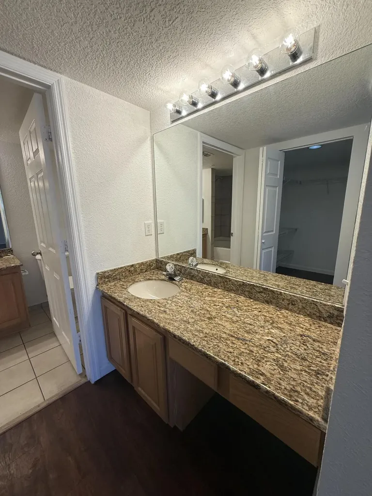 231 SW Palm Drive Port St Lucie FL 34986