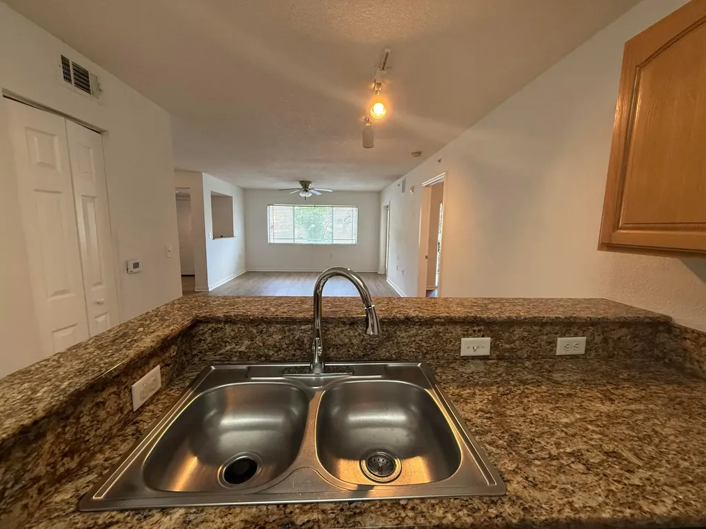 231 SW Palm Drive Port St Lucie FL 34986