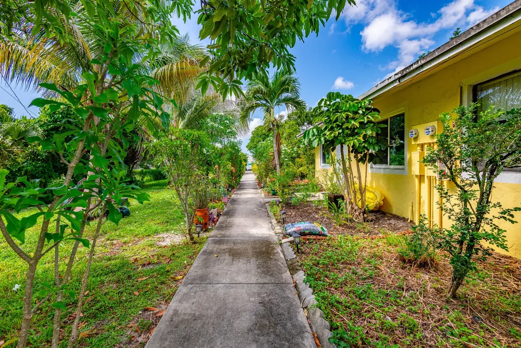 2501 Taylor Street Hollywood FL 33020