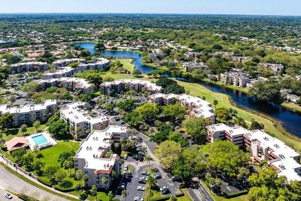 1900 Sabal Palm Drive Davie FL 33324