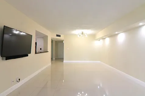 1900 Sabal Palm Drive Davie FL 33324