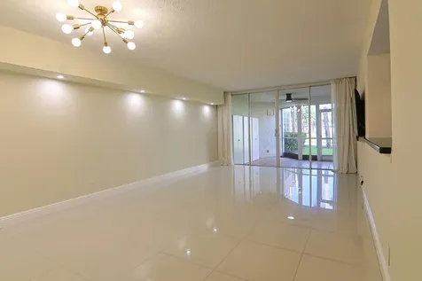 1900 Sabal Palm Drive Davie FL 33324