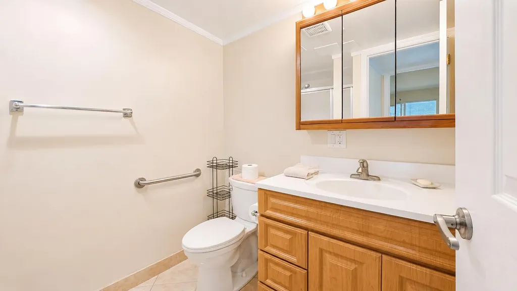 433 Saxony J Way Delray Beach FL 33446