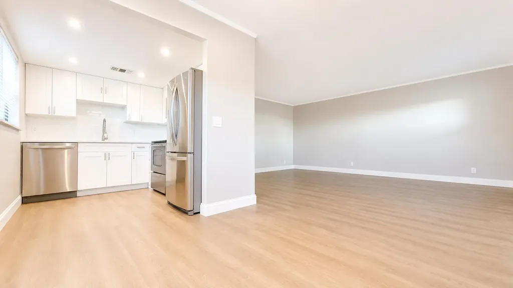 433 Saxony J Way Delray Beach FL 33446