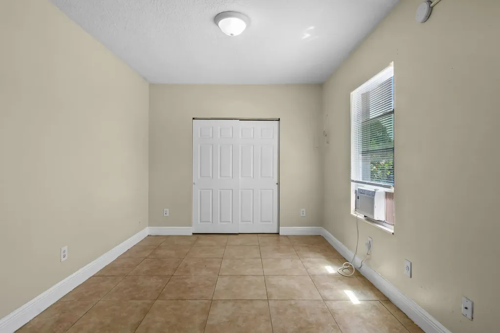 3721 Henry Avenue West Palm Beach FL 33405