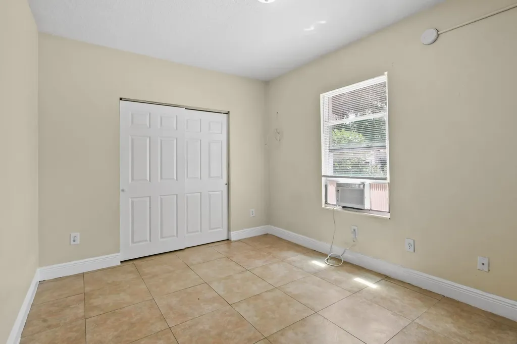 3721 Henry Avenue West Palm Beach FL 33405