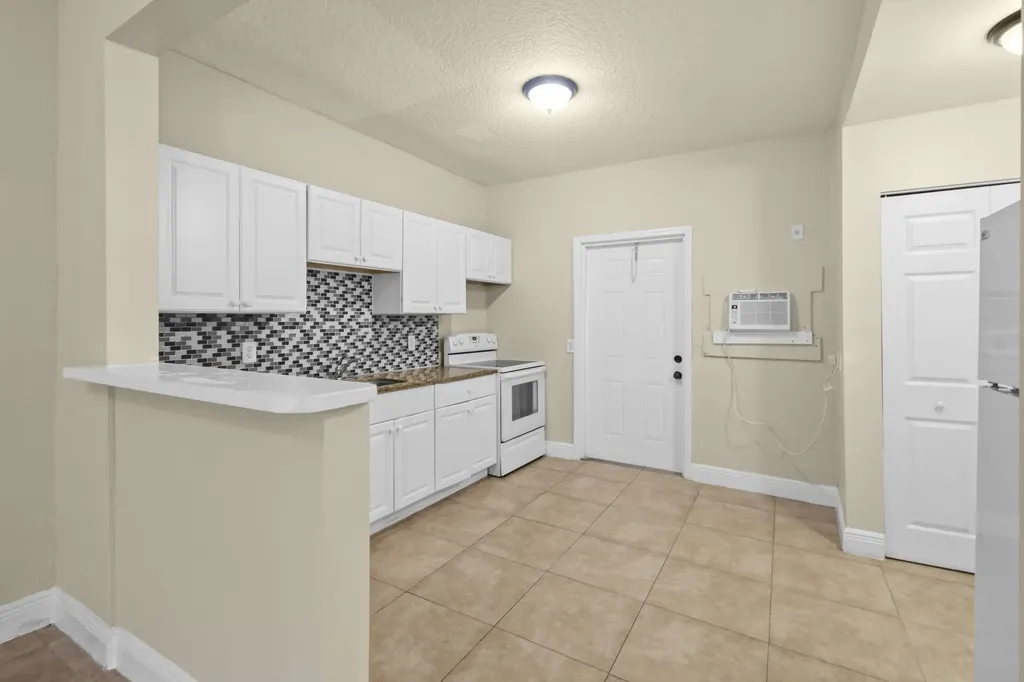 3721 Henry Avenue West Palm Beach FL 33405