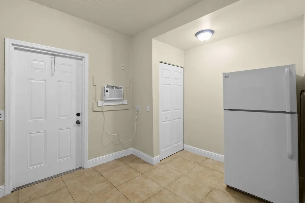 3721 Henry Avenue West Palm Beach FL 33405