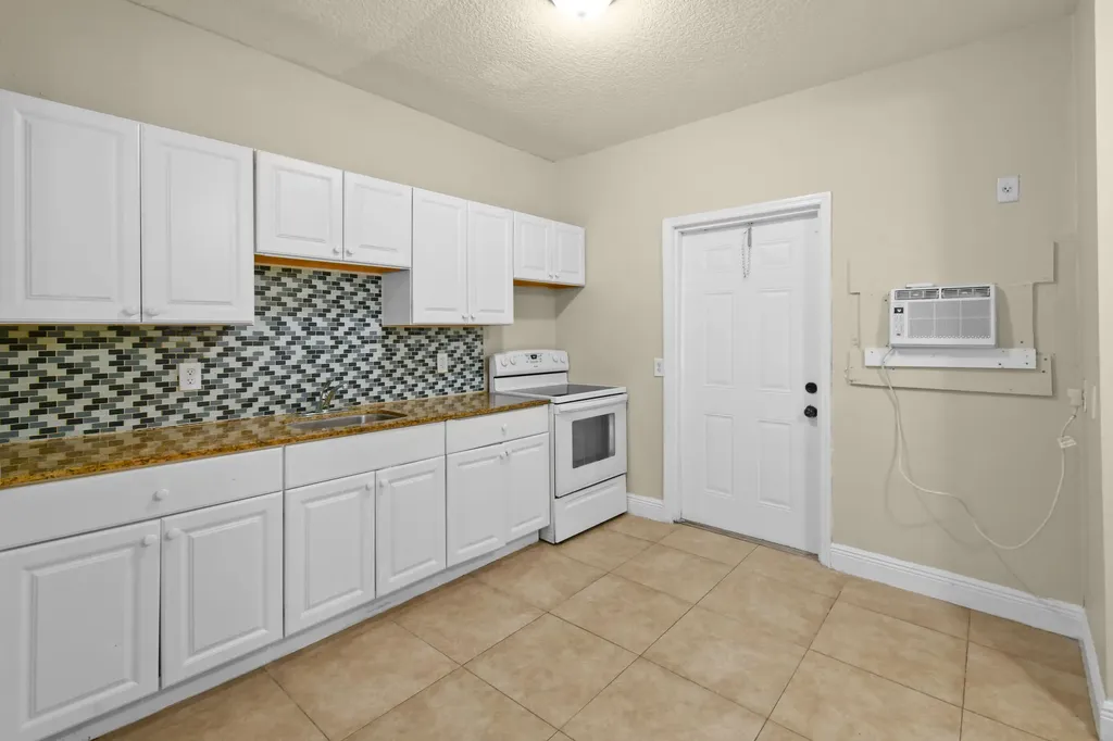 3721 Henry Avenue West Palm Beach FL 33405