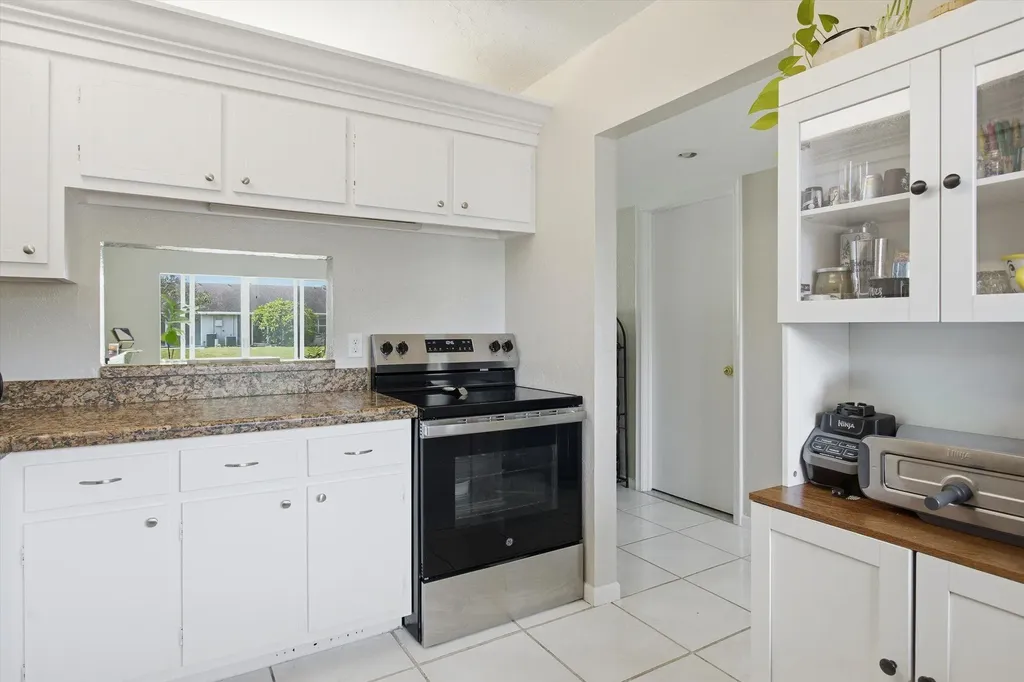 2800 Fiore Way Delray Beach FL 33445