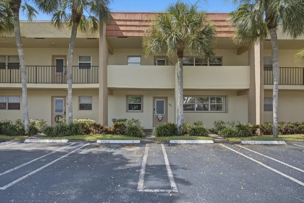 2800 Fiore Way Delray Beach FL 33445