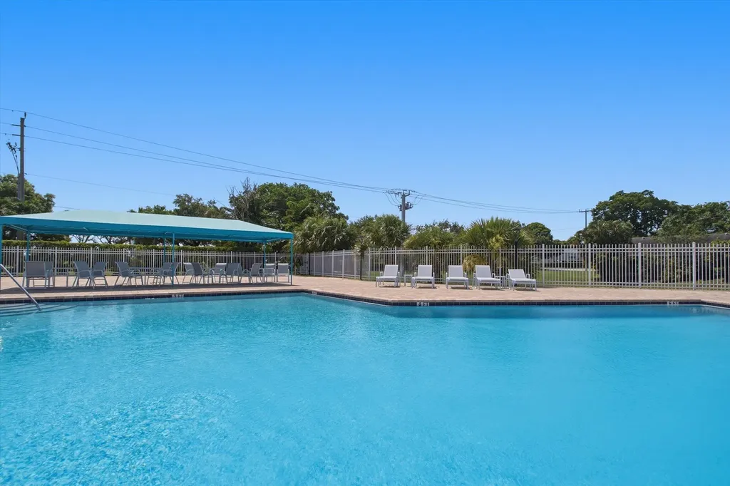 2800 Fiore Way Delray Beach FL 33445