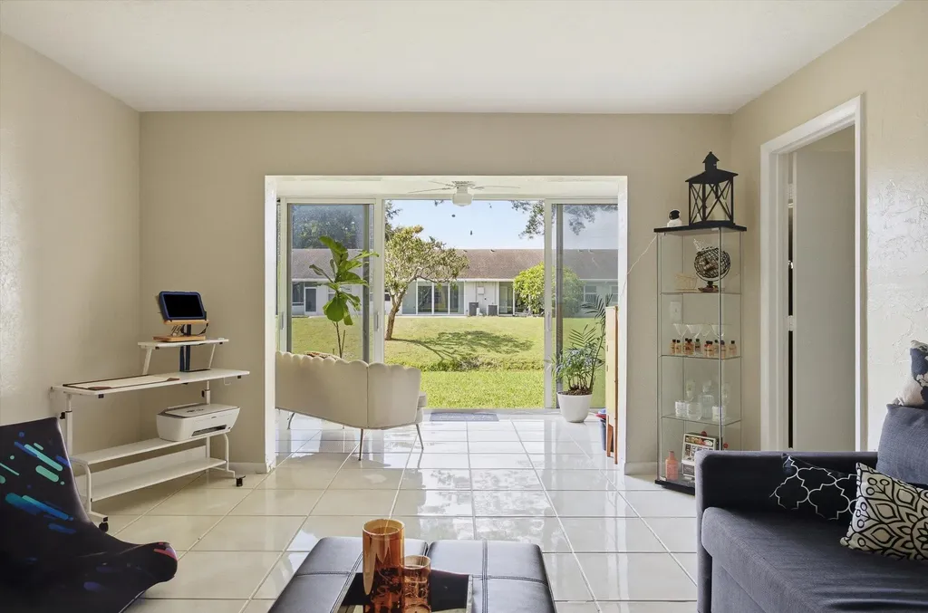 2800 Fiore Way Delray Beach FL 33445