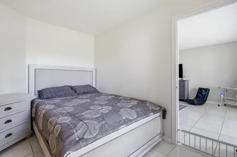 2800 Fiore Way Delray Beach FL 33445