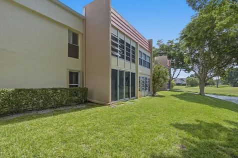 2800 Fiore Way Delray Beach FL 33445