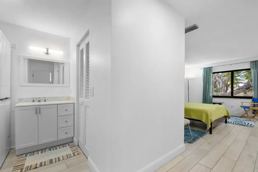 8436 Cypress Lane Boca Raton FL 33433