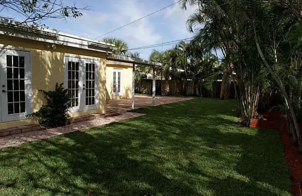 324 Bunker Ranch Road West Palm Beach FL 33405