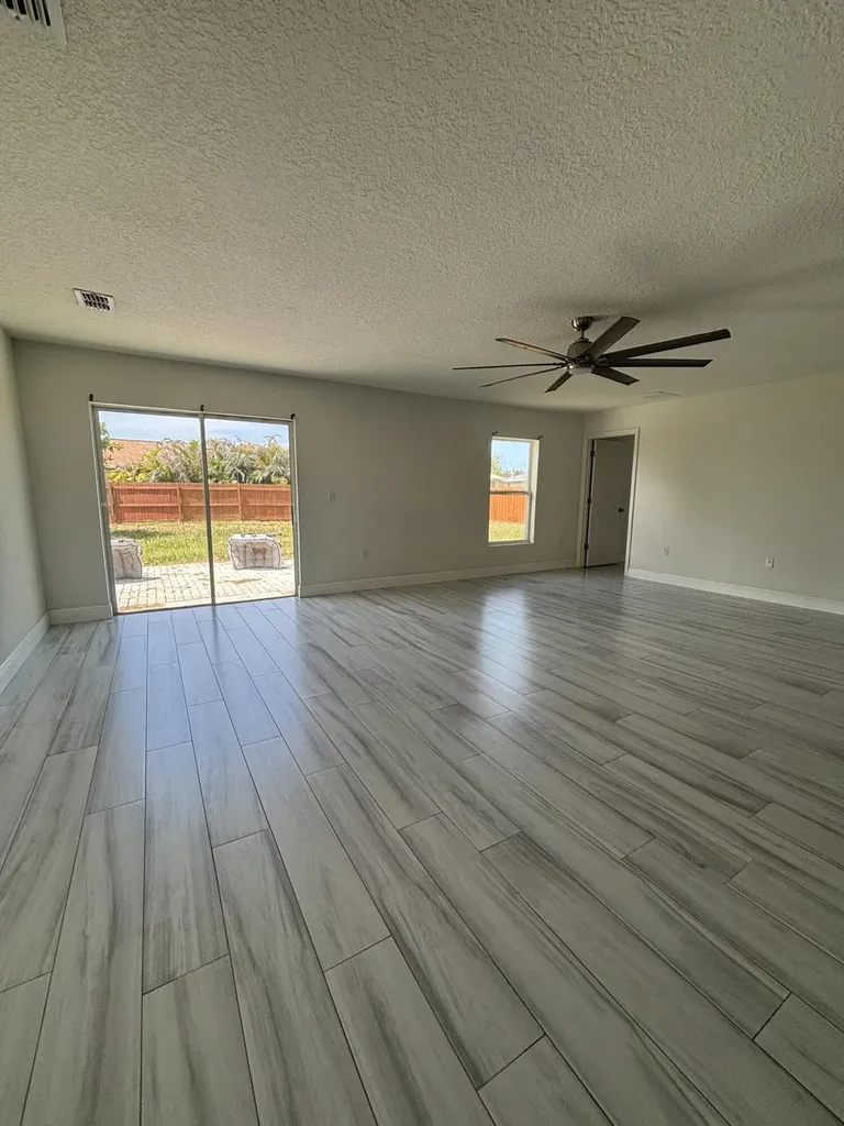 2231 SE Mariposa Avenue Port St Lucie FL 34952