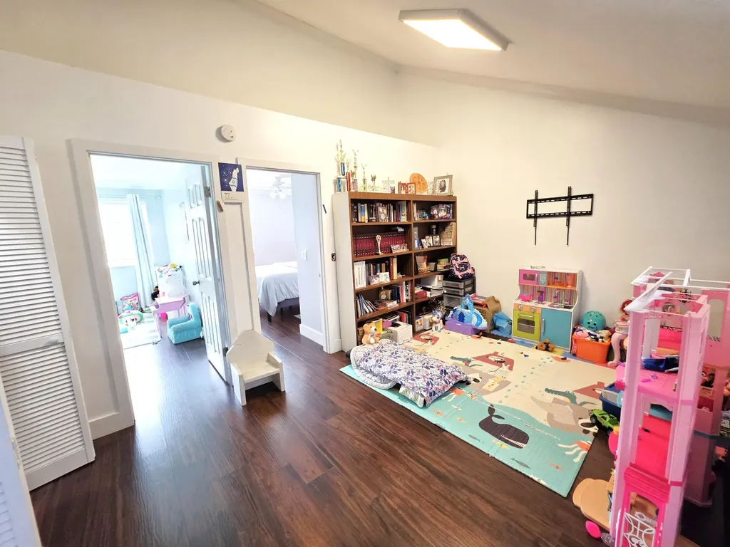 320 SE 2nd Avenue Deerfield Beach FL 33441