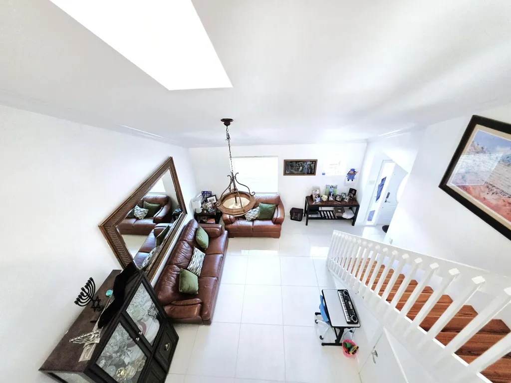 320 SE 2nd Avenue Deerfield Beach FL 33441