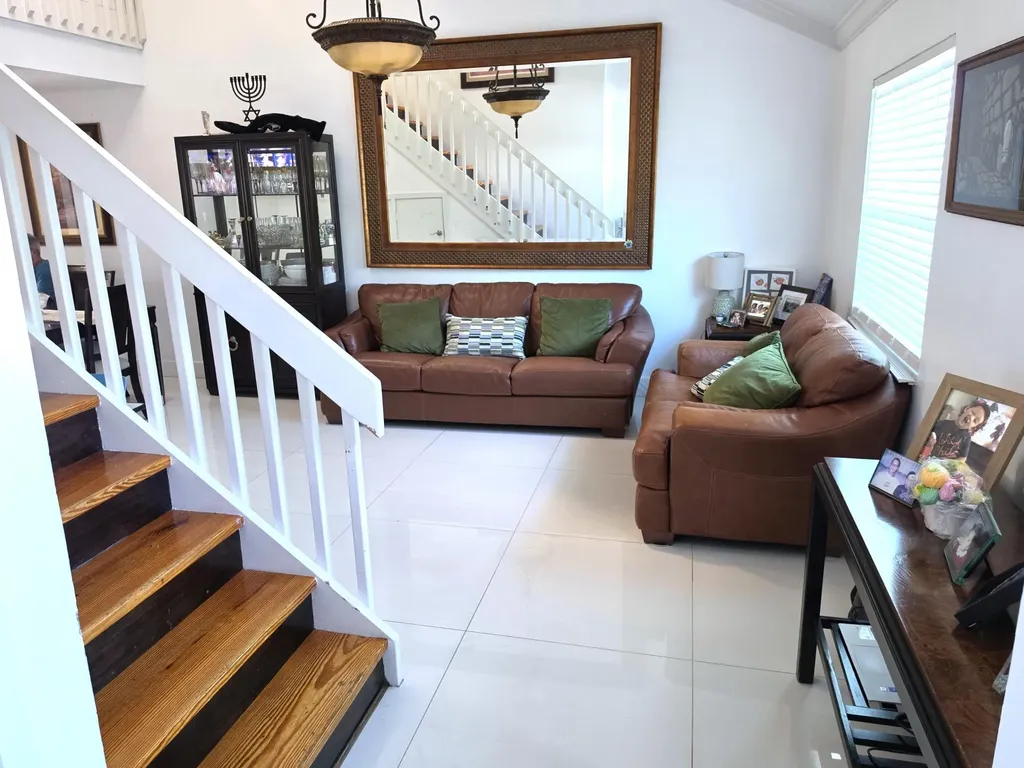 320 SE 2nd Avenue Deerfield Beach FL 33441