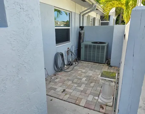 320 SE 2nd Avenue Deerfield Beach FL 33441