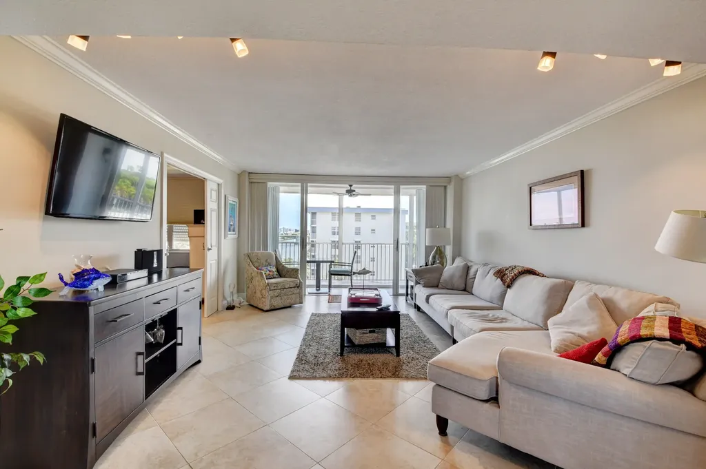 1 Harbourside Drive Delray Beach FL 33483