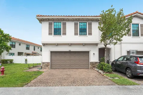 1011 Willow Place Riviera Beach FL 33410