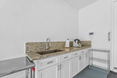 1011 Willow Place Riviera Beach FL 33410