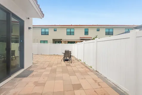 1011 Willow Place Riviera Beach FL 33410