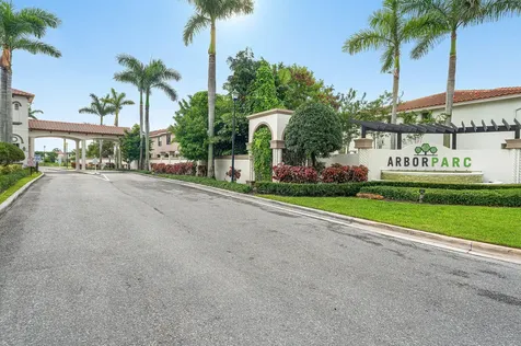 1011 Willow Place Riviera Beach FL 33410