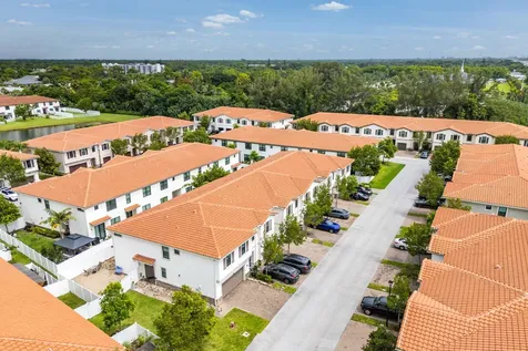 1011 Willow Place Riviera Beach FL 33410