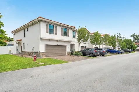 1011 Willow Place Riviera Beach FL 33410