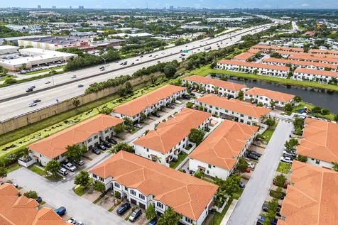 1011 Willow Place Riviera Beach FL 33410