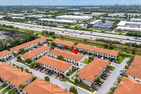 1011 Willow Place Riviera Beach FL 33410