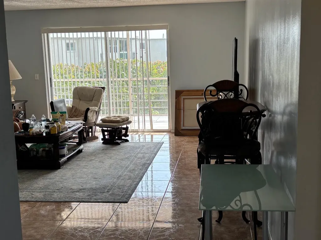 2615 NE 3rd Court Boynton Beach FL 33435