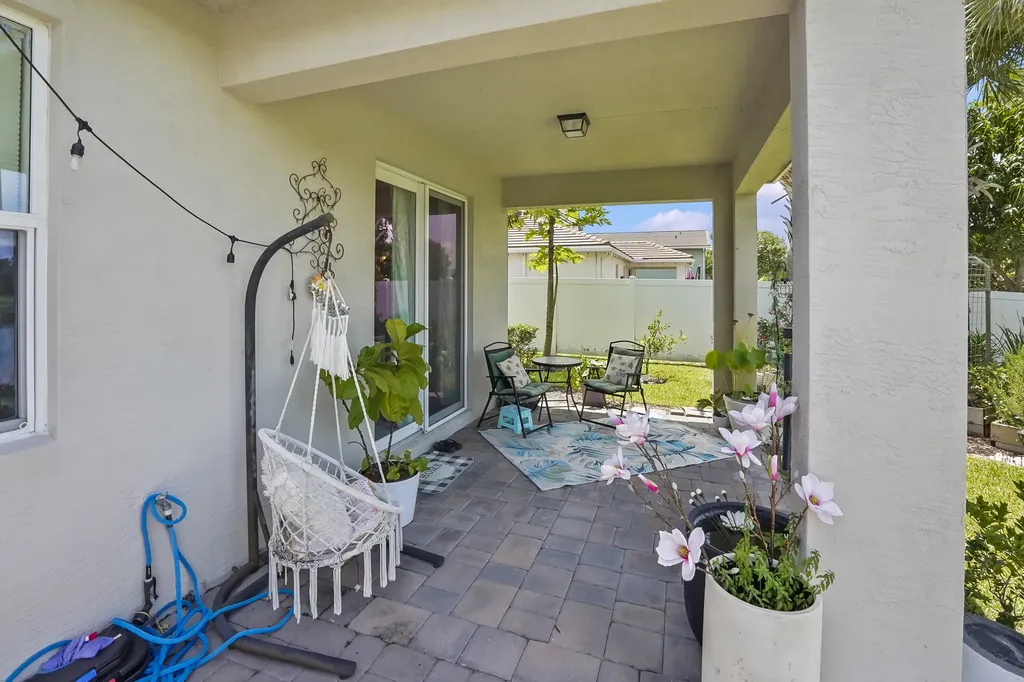 11971 Cypress Key Way Royal Palm Beach FL 33411