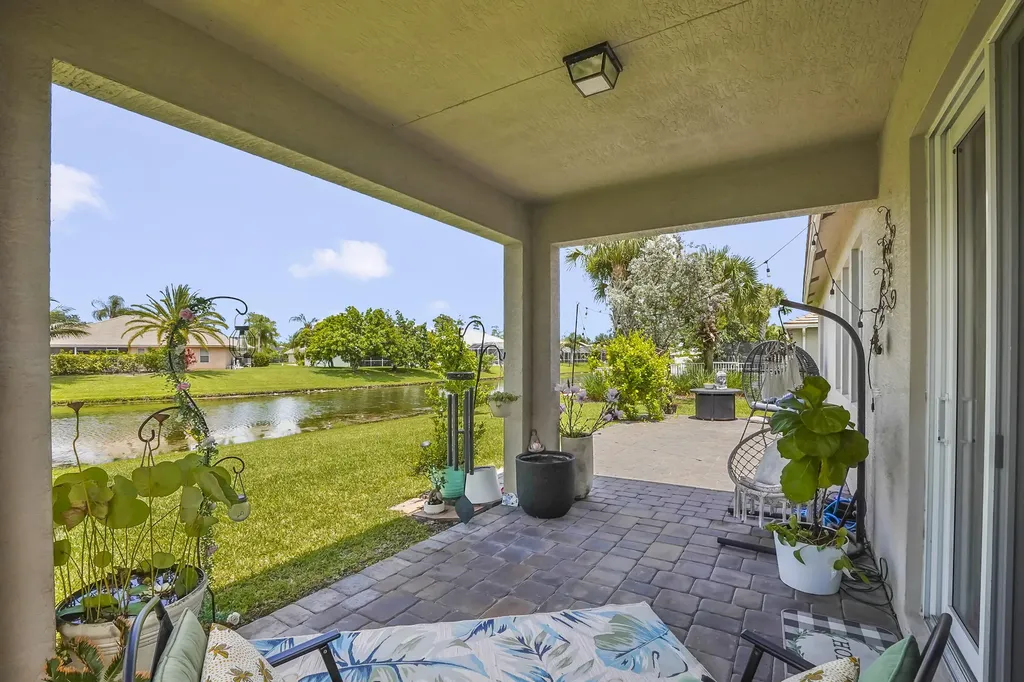 11971 Cypress Key Way Royal Palm Beach FL 33411