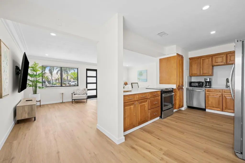 413 NE NE 25 Avenue Pompano Beach FL 33062